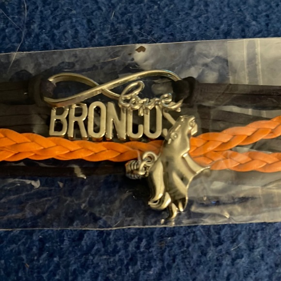 Leather Denver Broncos bracelet - Picture 1 of 2